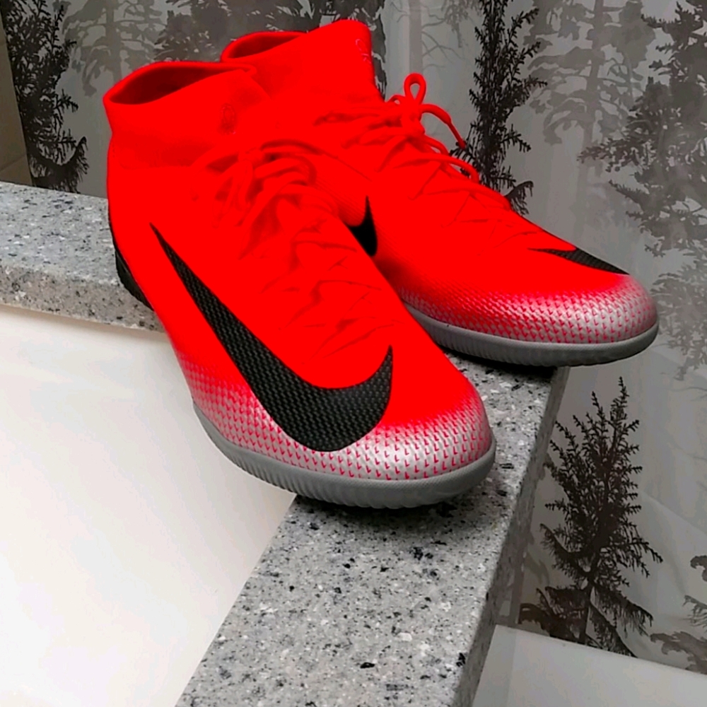 Men's Sneaker